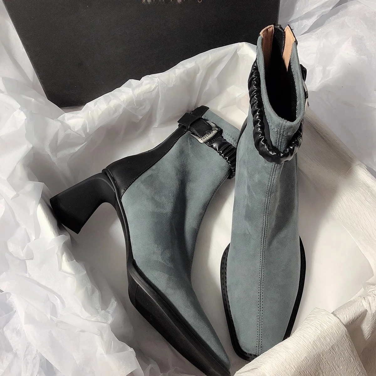 

2025 Autumn and Winter New Women's Boots, Square Head Buckle with Large Size Fashion Trend Short Boots Women's Shoes