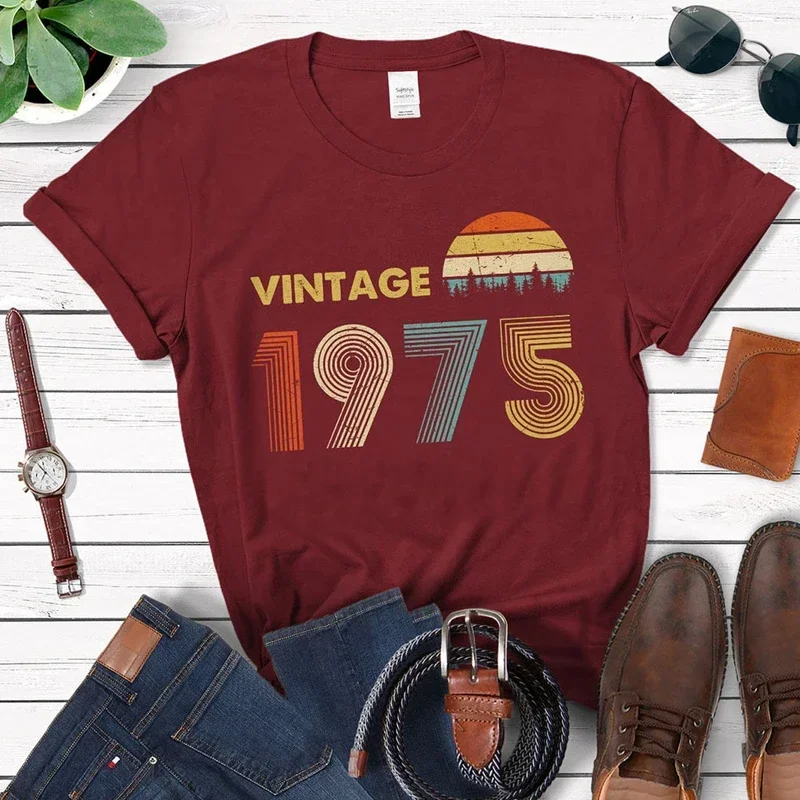 Vintage 1975 Women T Shirt 49th Birthday Gift Idea for 49 Years Old Dad Grandpa Mom Grandma Unisex 70s Retro Classic Tshirt