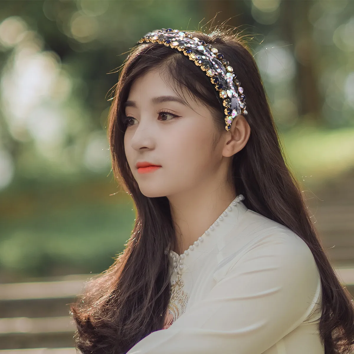 

Crystal Hair Hoop Rhinestone Headband Lightweight Ergonomic Design Simple Stylish Women Headwear for Weddings Parties Photo