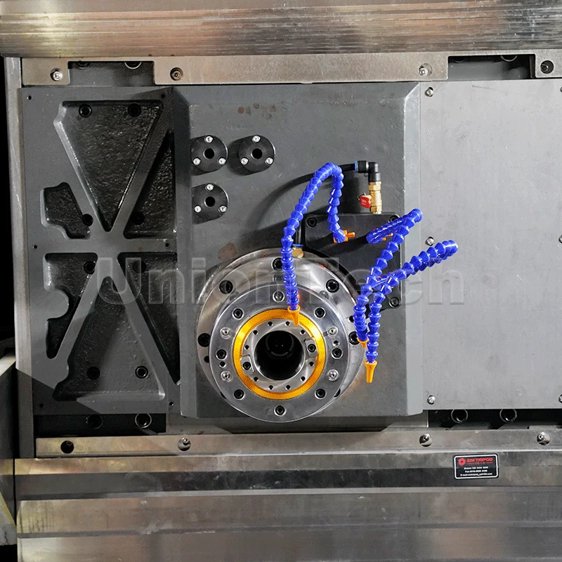 HMC 500 * 500 نظام GSK مركز التصنيع الأفقي باستخدام الحاسب الآلي آلة طحن المغزل المفردة الجديدة مع نظام التحكم BT40 تفتق