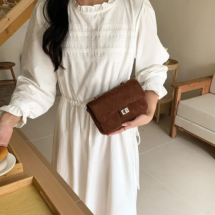 mini bag autumn and winter new small square bag clamshell niche diamond chain women bag image 4