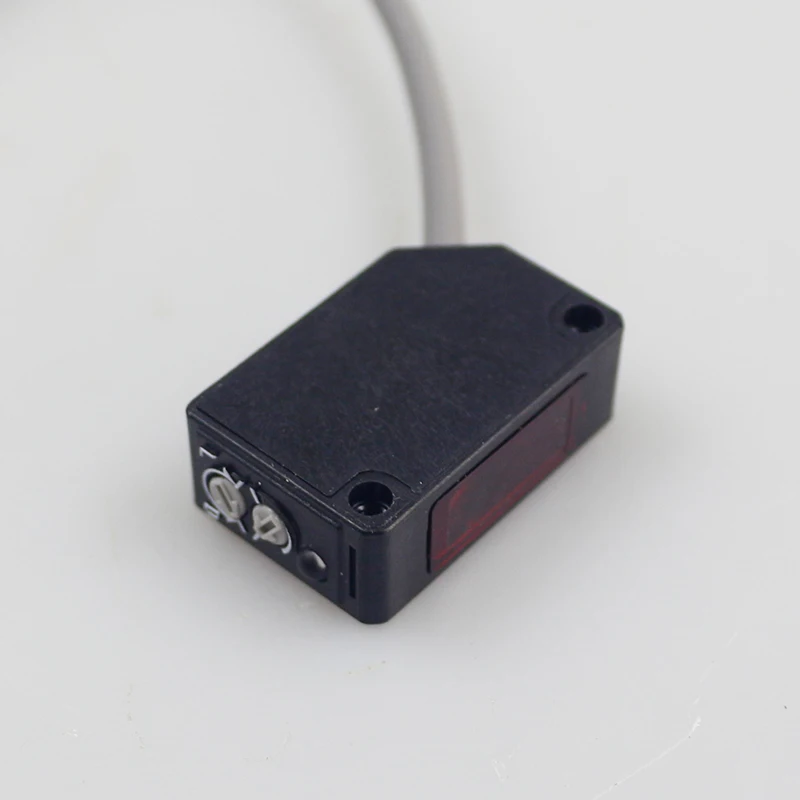 ZR-QX200N,ZR-QX200P,ZR-X250N,ZR-X250P Lichtschranke Sensor Spiegelreflexion fotoelektrischer Sensor