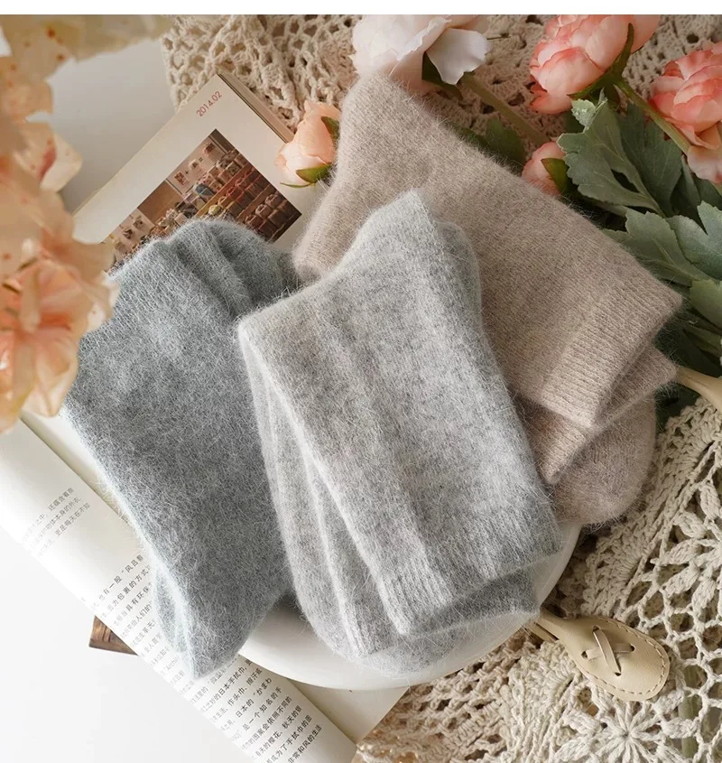 Socken Freizeit Knöchel- und Wadenlänge Flauschig Herbst Winter Kaninchenfell Damen Mittellange Verdickte Warme Weiche Wollsocken 8W96 – Detail 10