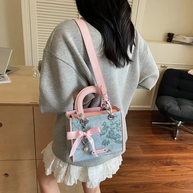 Chic Effortless Diaper Bag Tote Baby Daily Work Business Event Exquisite Versatile Sophisticated Practical Organized Parenting
