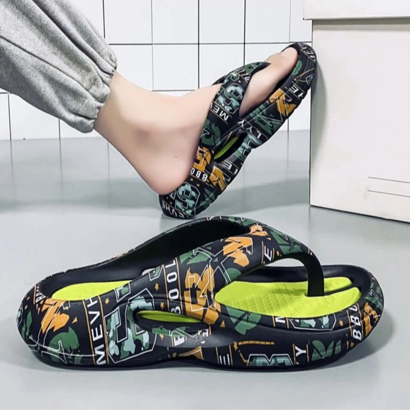 Men's Casual Flip Flops Summer Beach Sandals Non Slip Wear Resistant Thong Slippers Comfy Cushion Insole Shoes for Holiday