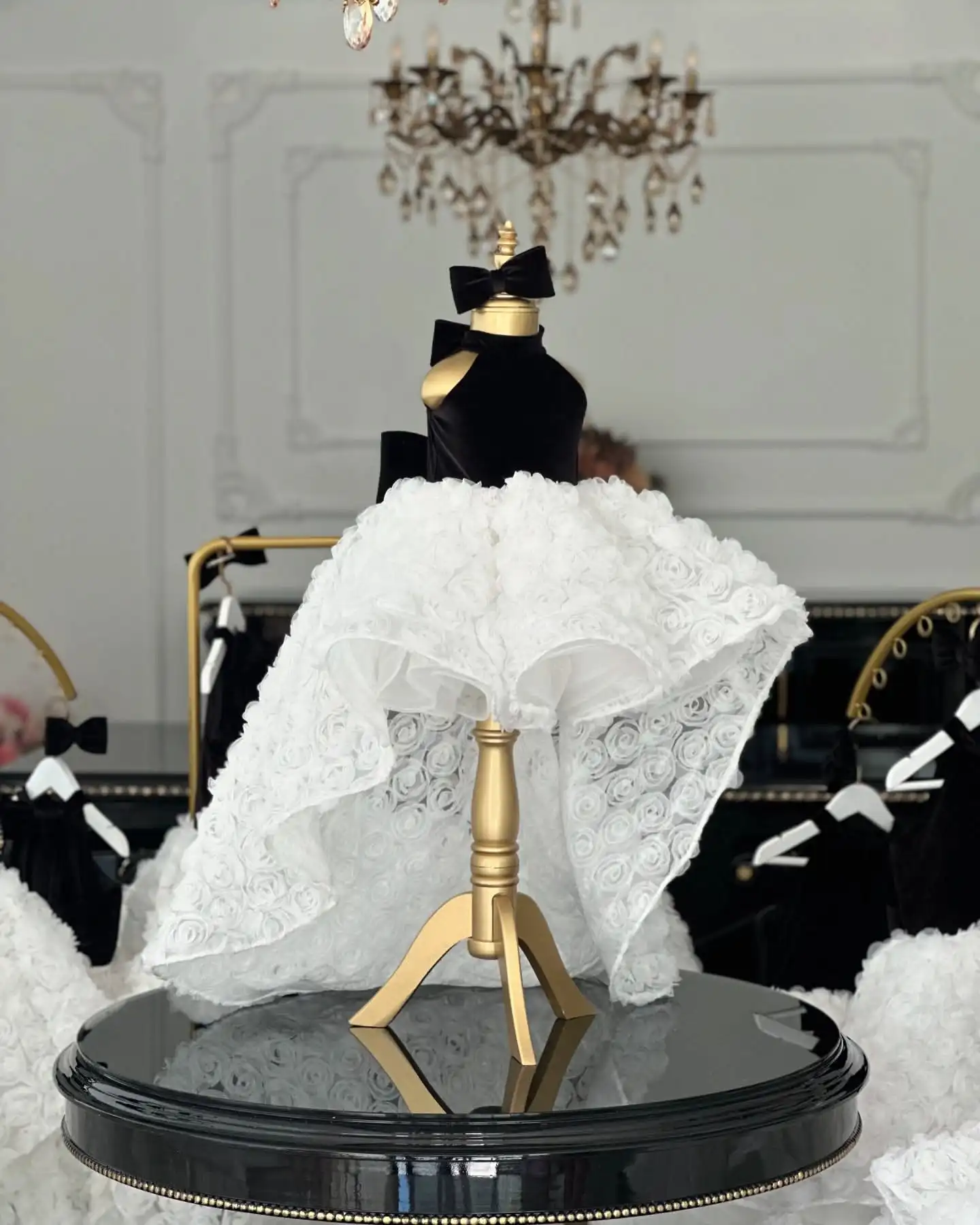 Black and White Pageant Dress for Little Girls Halter Velvet Floral Flower Girl Dress Birthday Party Ball Gowns Homcoming Dress