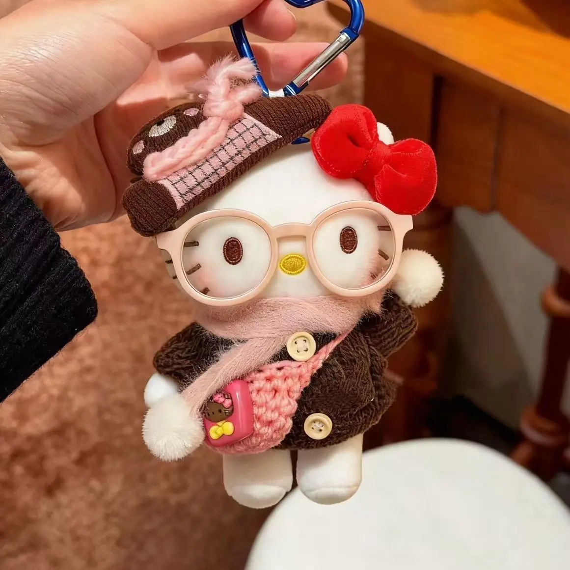 Nouveau Style Sanrio Maillard marron pull Hello Kitty mignon dessin animé en peluche porte-clés sac à dos ornement meilleur ami fille cadeau d'anniversaire