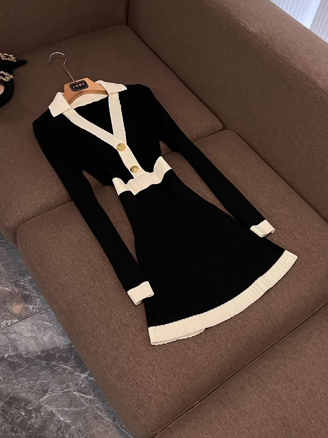 Fall Winter V-Ne Pleated Color Blo Heavy Metal Bule Slim Fit Long Sve Knitted Dr High Waist A-Line Skirt F555