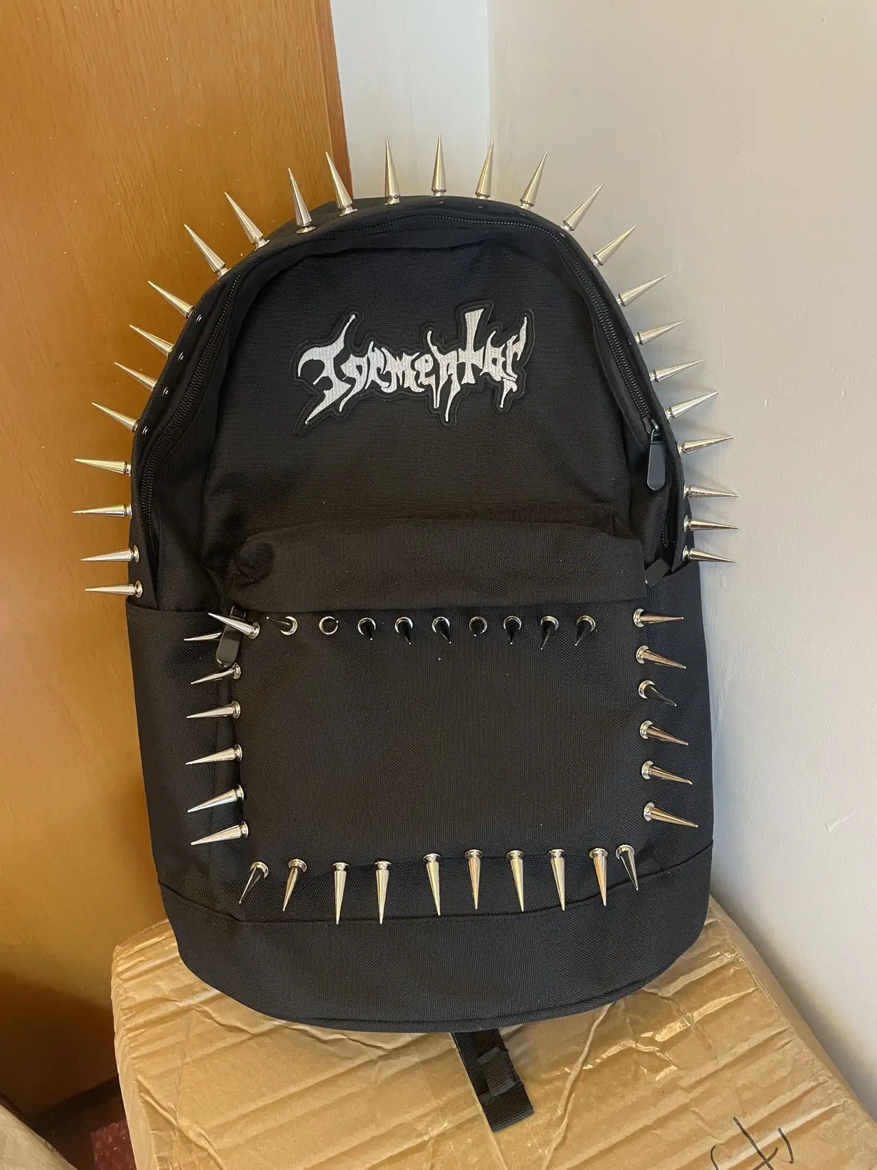 

Рюкзак-оксфорд с заклепками в стиле панк, высококачественный, большой вместимости, модный, для мужчин и женщин