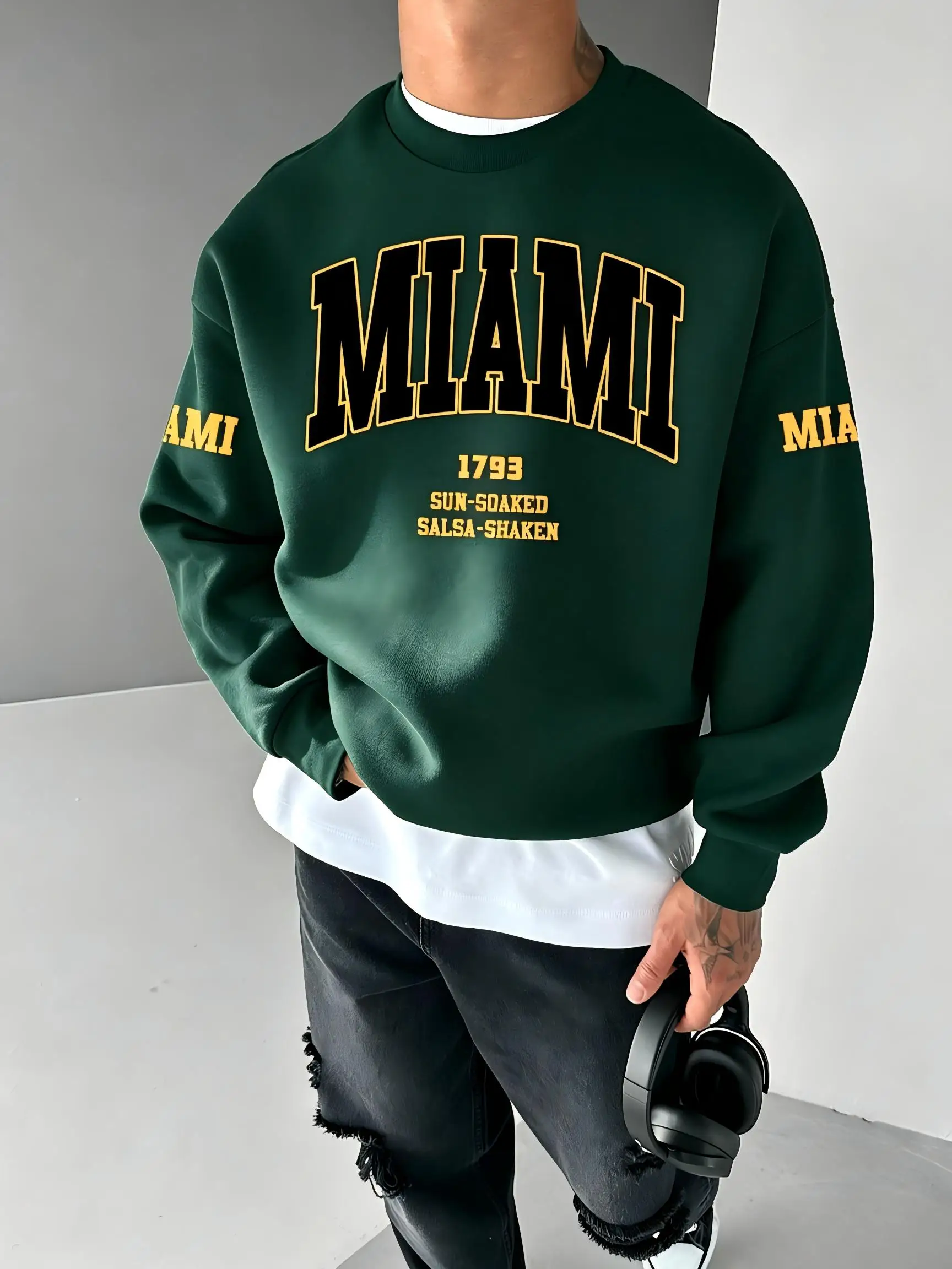 New men's summer retro 1793 Milan letter print soft and comfortable round neck long sleeved T-shirt outdoor sports top