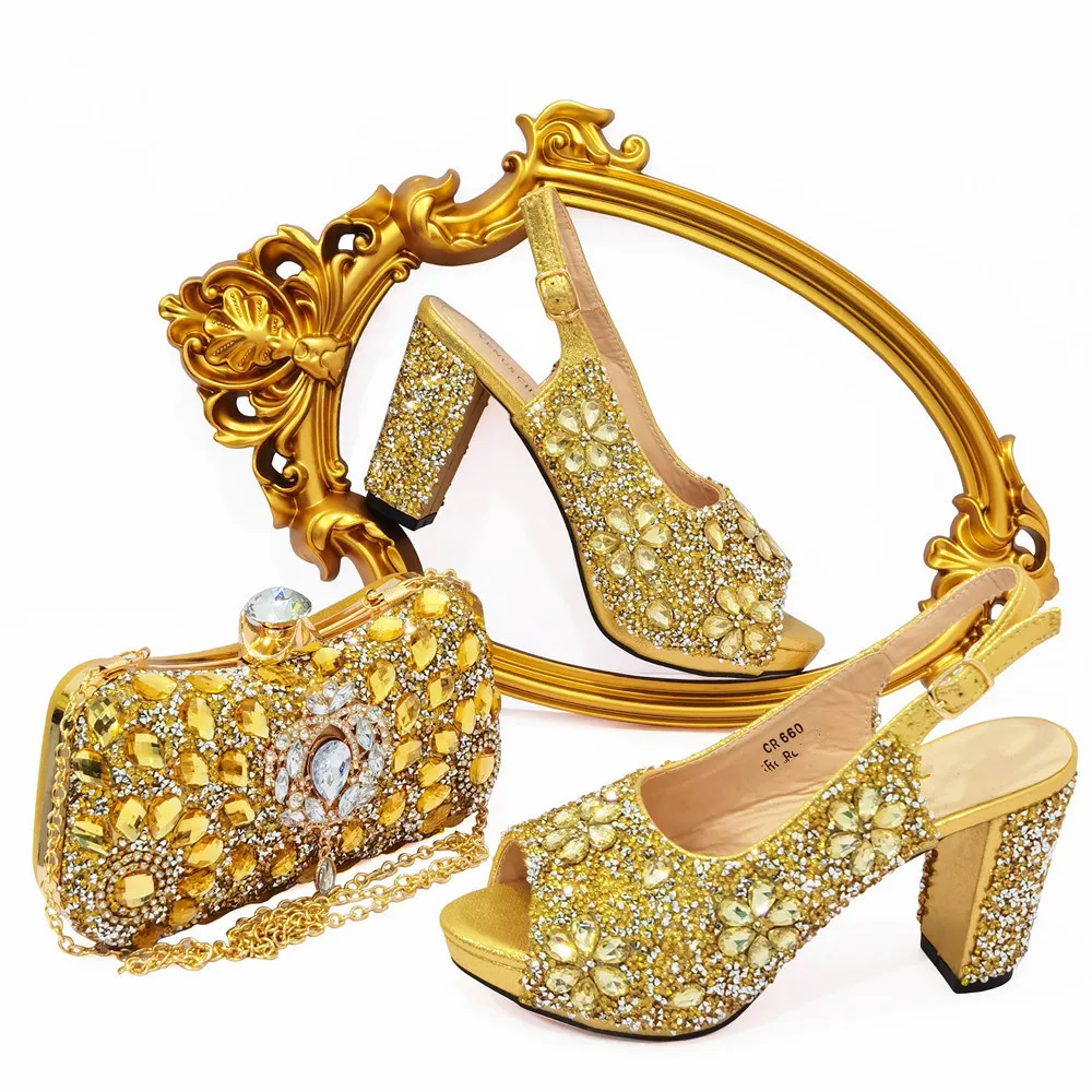 

Fashion gold Women Shoes Match Purse With Big Crystal Decoration African Dressing Pumps And Bag Set CR660,Heel 9CM