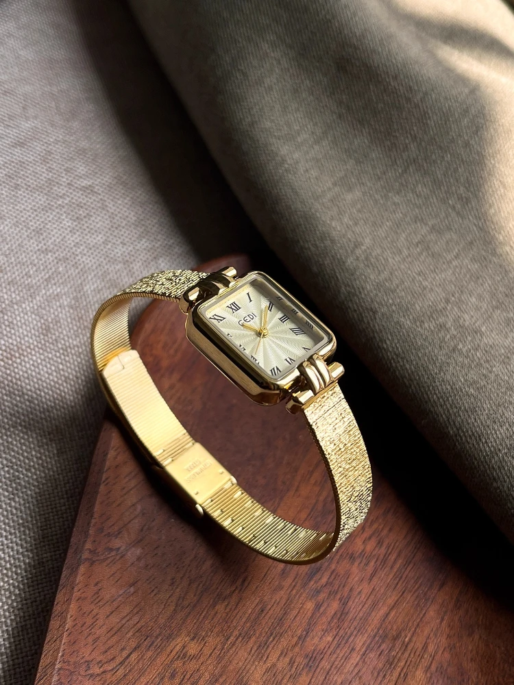 Ladies Retro Simple Quartz Watch Square Gold Silver Fashion Exquisite Watch Stainless Steel Waterproof Women's Watch