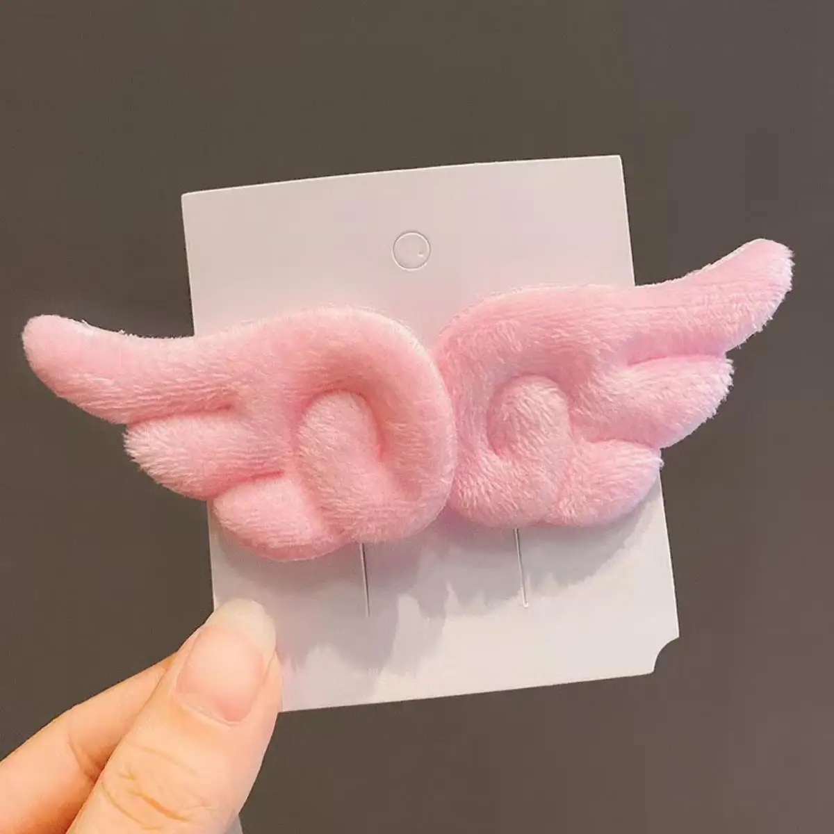 2Pcs Sweet Angel Wing Plush Hair Clips Girl Bangs Cute Hairpin Simple Hairclip Ornament Fashion Hair Accessories Side Clip