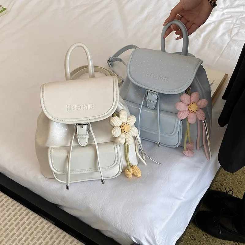 ファッショナブルな通勤用女性用バックパックシンプルでスタイリッシュなシングルショルダーバッグカレッジスタイル夏新作トレンディなハンドバッグ