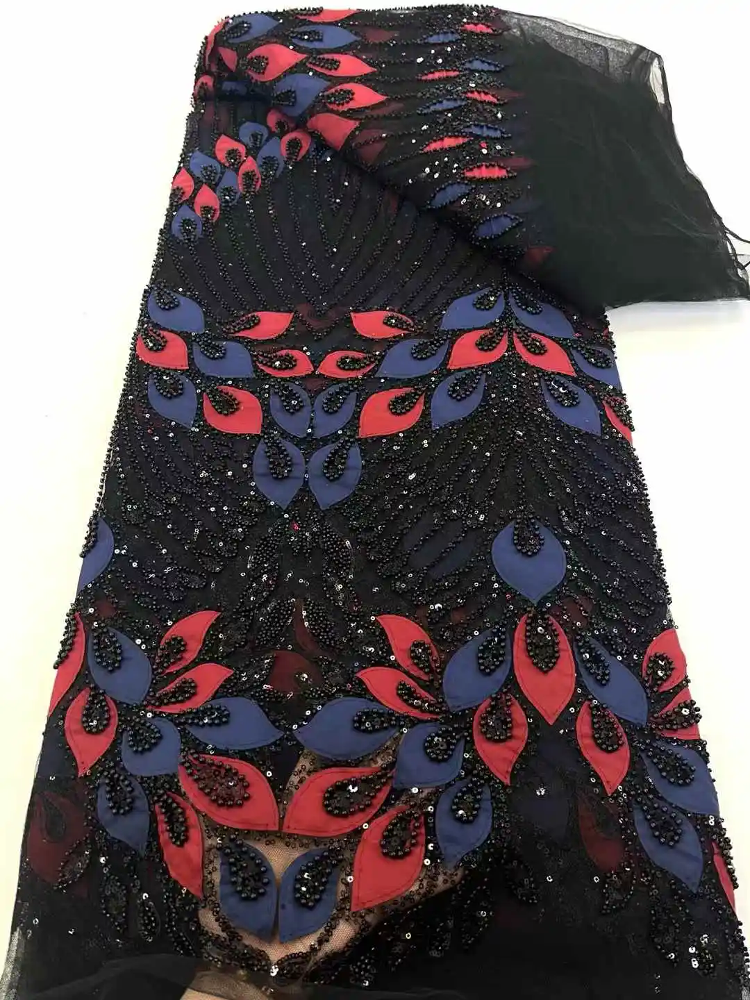 

2025 Hot Sale Fashion Africa Laces Fabric High Quality Handmade Embroidery Lace With Beaded And Sequins For Bridel Wedding Dress