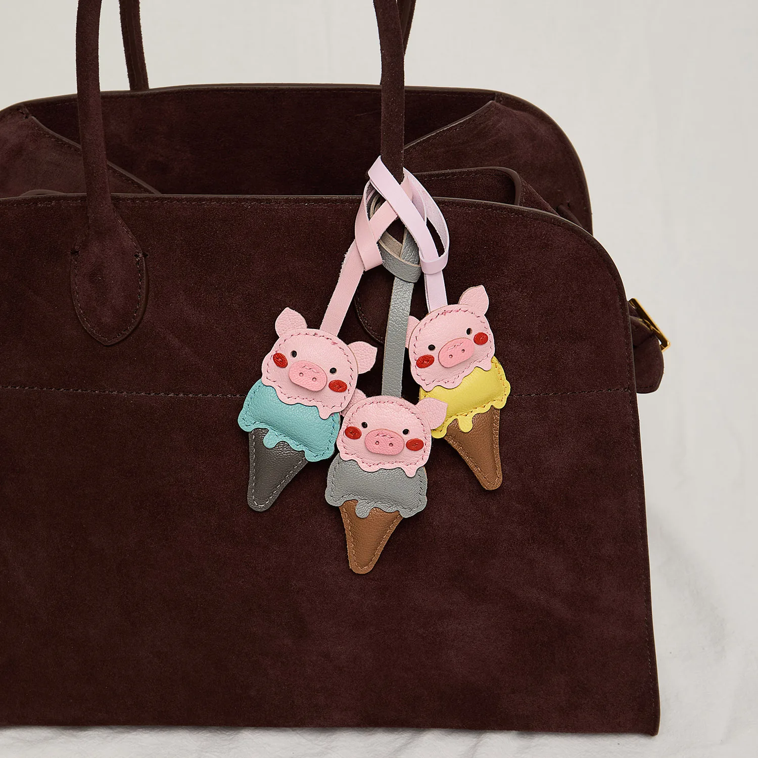 Pele de carneiro Handmade Real Leather Cute Pig Bag Charm KeyChain Presente Decoração bonito para sacos Exquisite Charm Bag Acessórios