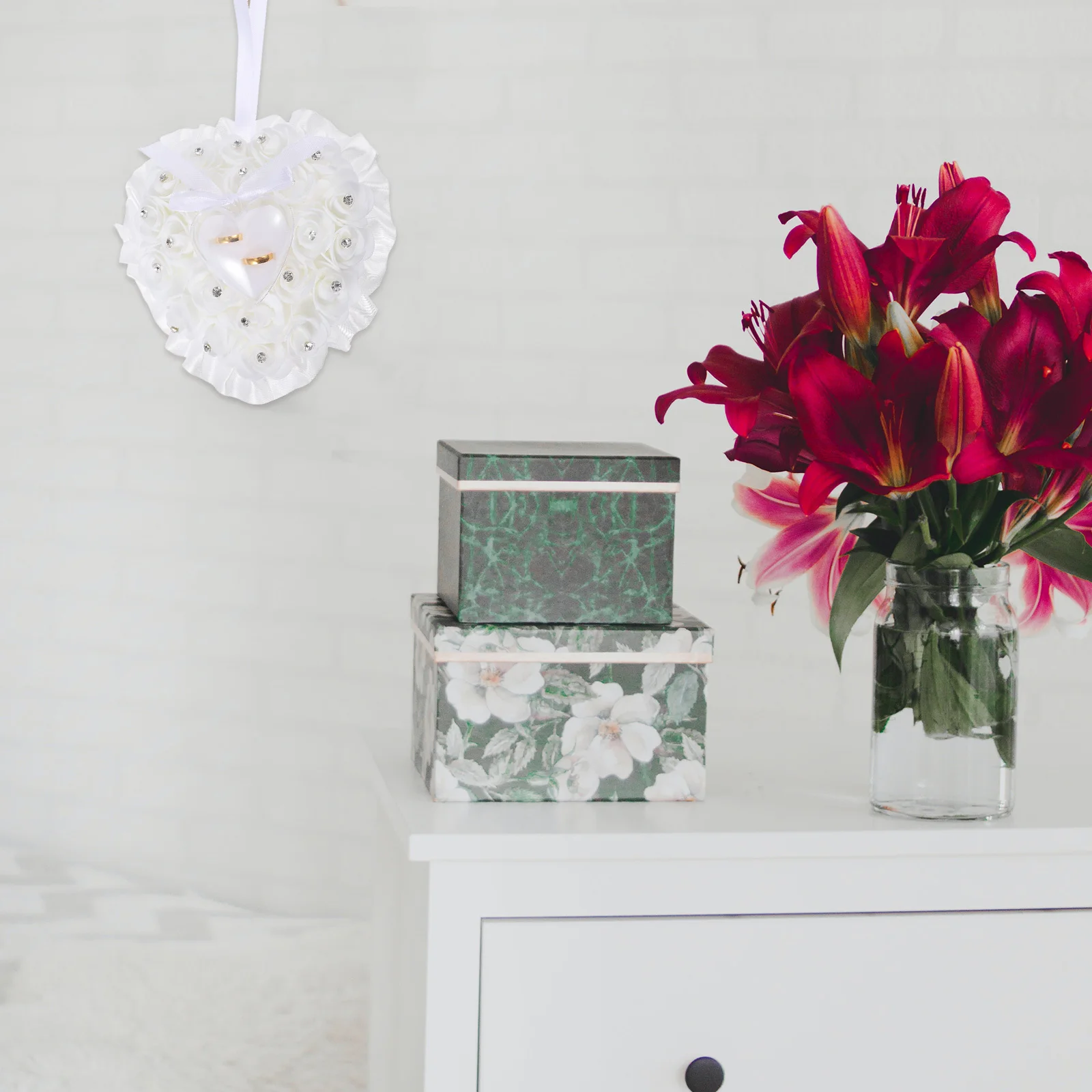 1Pcs Hochzeit Ring Kissen Herz Form Transparent Box Rose Blume Strass Dekoration Romantische Braut Ring Kissen Hochzeit