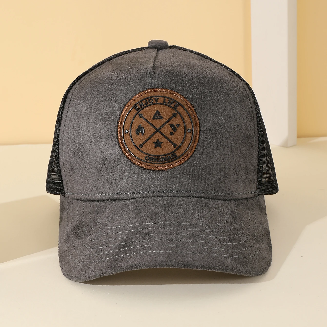 Retro-Baseballkappe aus Wildleder-Patchwork mit rundem Logo, atmungsaktiver Sommer-Sonnenhut aus Mesh, lässiger Sonnenschutzhut für den Außenbereich – Detail 12