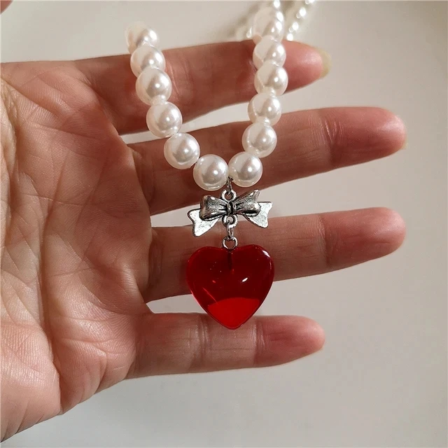Y2K Strawberry Pendant Necklace Choker for Women Children Jewelry Imitation Pearl Neck Clavicle Chain Cute Accessories New