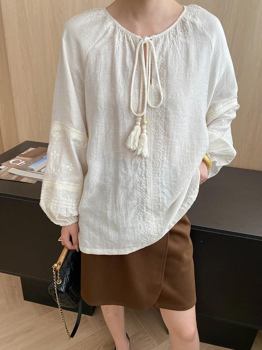 

Lazy and stylish Su tie lantern sleeve embroidered shirt