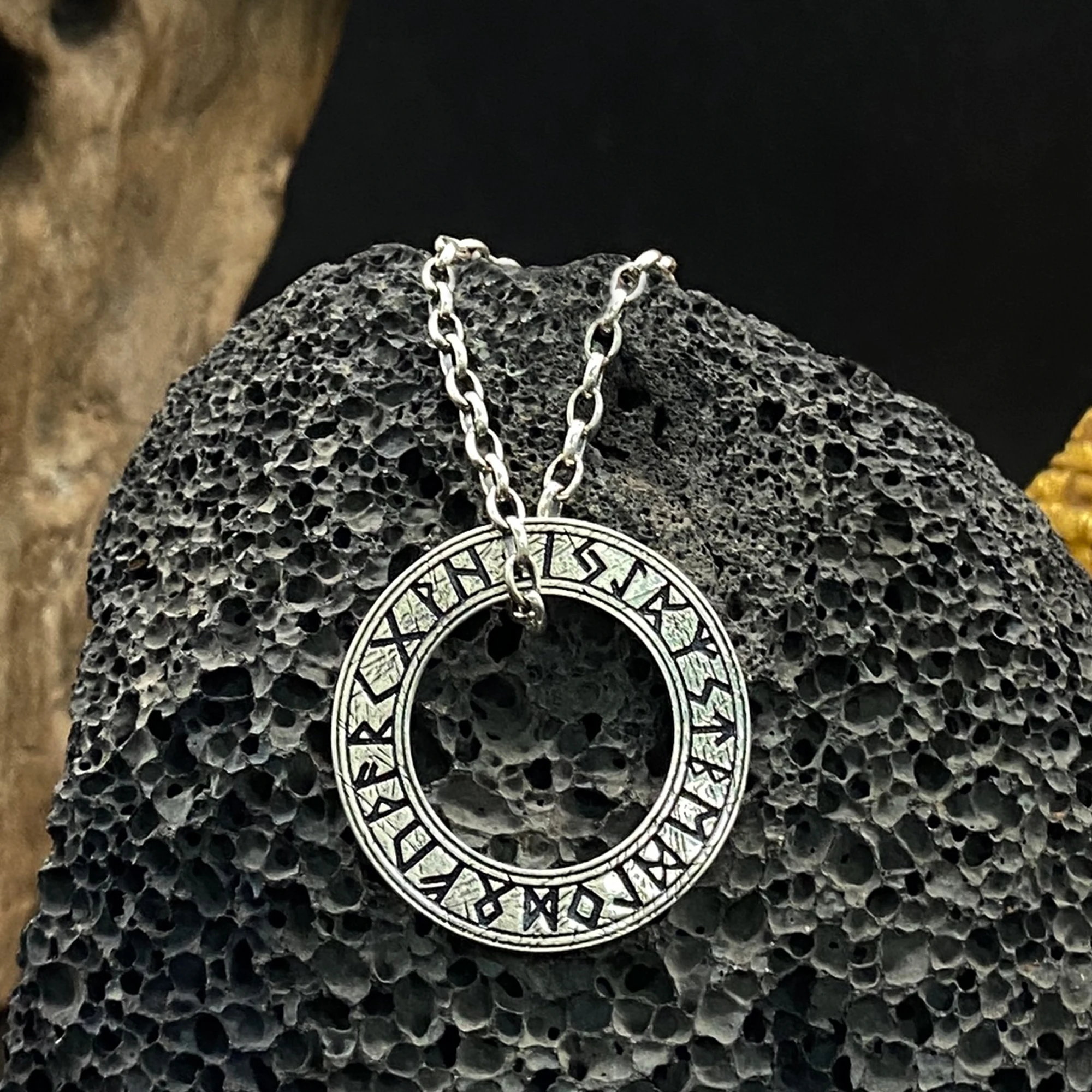 

925 Sterling Silver Nordic Viking Rune Pendant Futhark Rune Amulet Fashion Round Necklace Unisex Vintage Birthday Commemorative