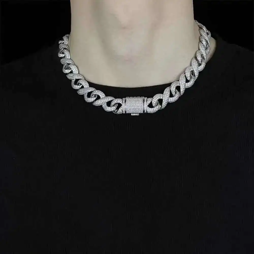 

Diamond Star Hip Hop Miami Wholesale Cuban Link Chain Iced Out Bling Diamond Necklace Moissanite Jewelry Cuban Chain for Unisex