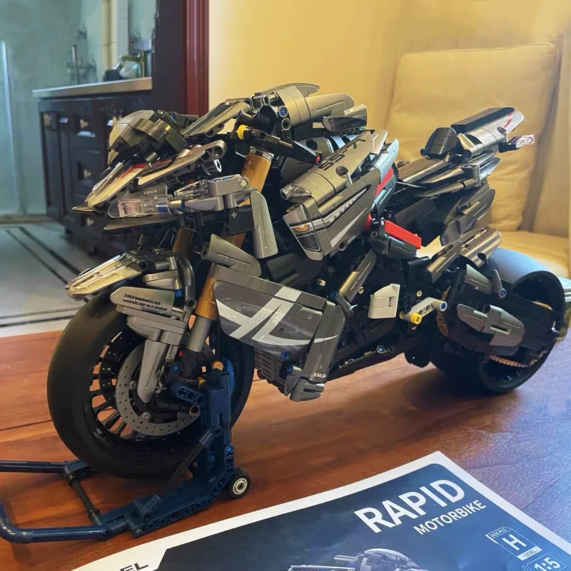 1:5 High-Tech B-King Motorcycle Building Blocks Technical  City Locomotive Motorbike Bricks Model Toys For Boy Gift MOC With LED