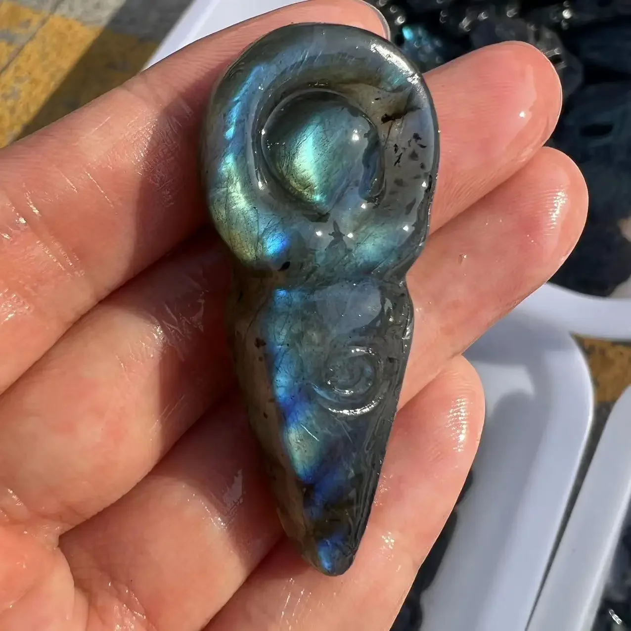 Labradorite Charm Goddess,Pocket Decoration,Crystal Gift, Crystal Statue, Healing Stone, Meditation Stone