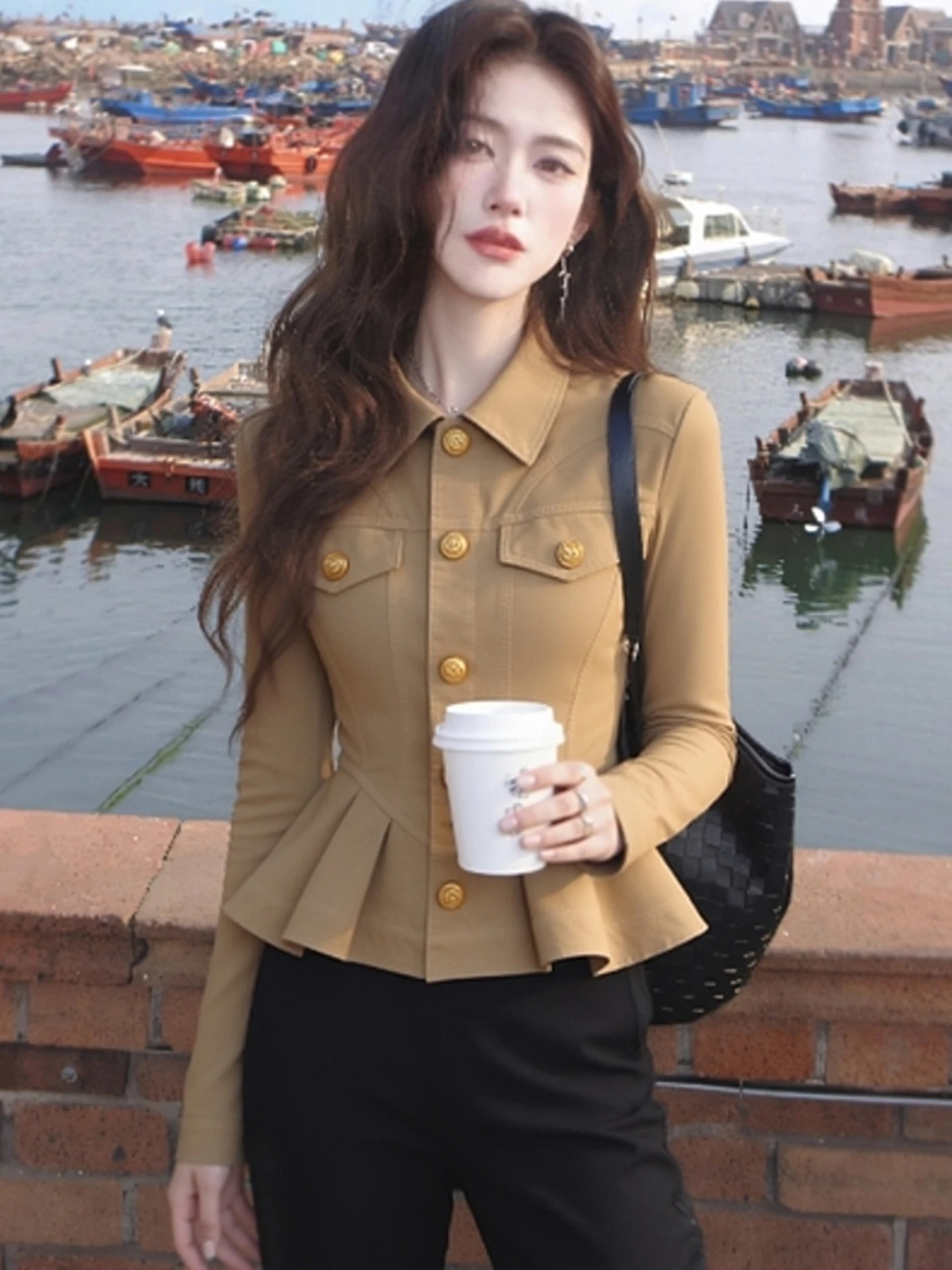 

Early Spring Commute Khaki Color irt Waist Cinching Outerwear Unique Beautiful High-End Feeling Top for Important Ocns