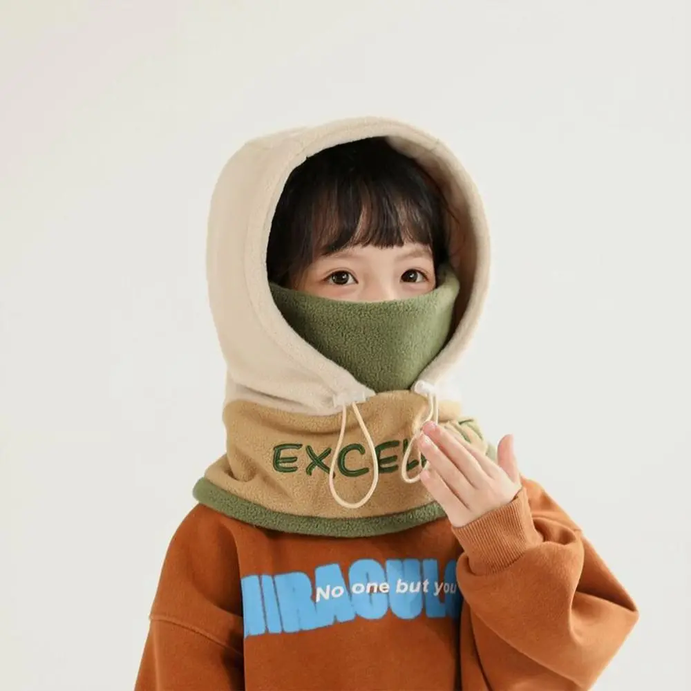 Рисунок 5 - Модные флисовые зимние детские шапки