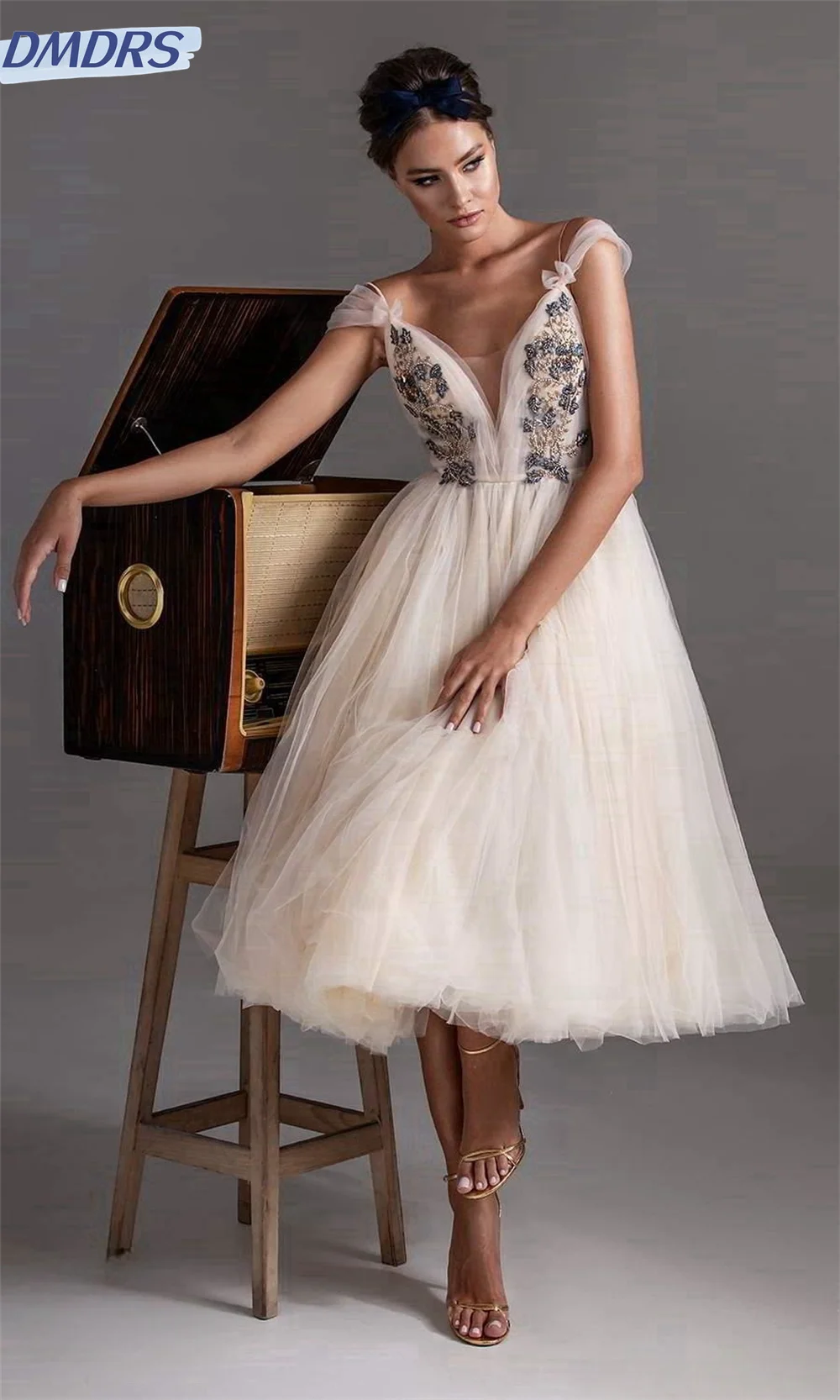 

Платье Свадебное Тюлевое с вышивкой и принтом, простой элегантный пикантный сарафан на бретелях-спагетти, с глубоким V-образным вырезом, длиной ниже колена