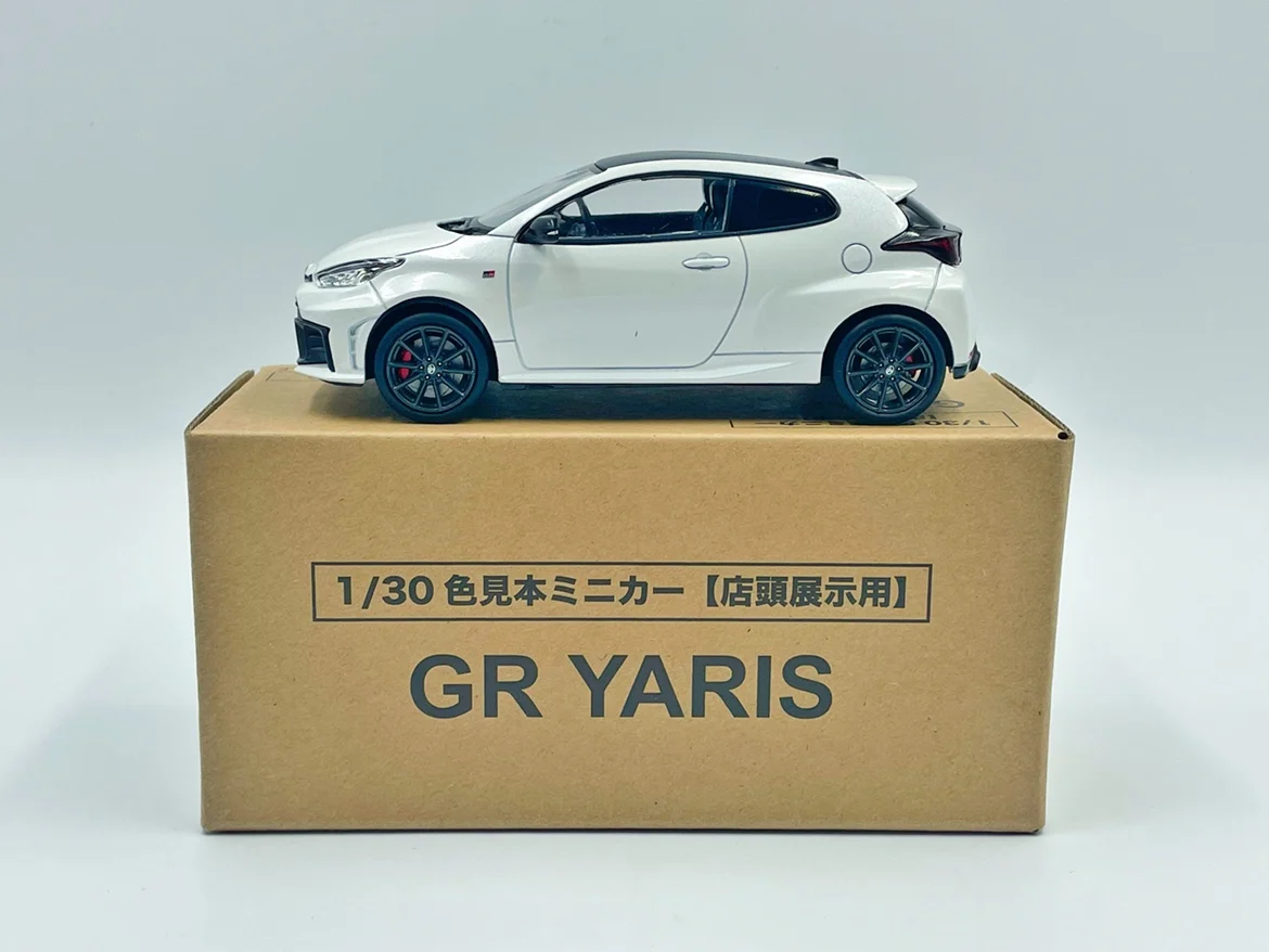 

Original factory 1:30 GR YRARIS Collection die cast alloy car model gift