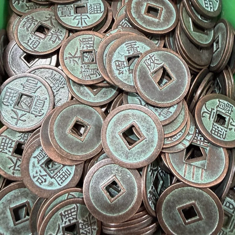 Antique collection miscellaneous coins: Yongle period of the Ming Dynasty, Song and Yuan dynasty coins, Five Emperors coins, cop