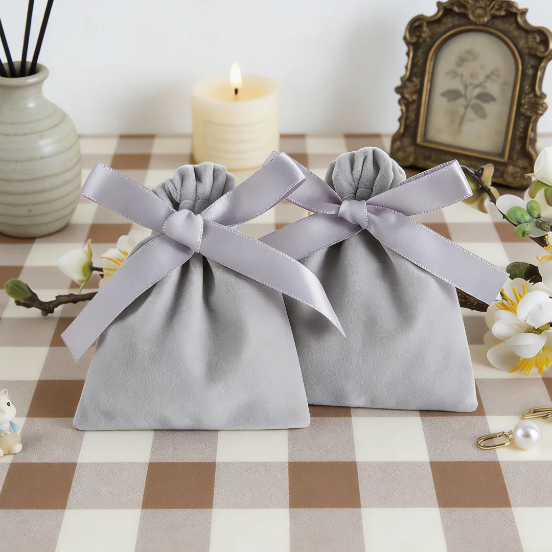 5Pcs Bulk 7x9cm Soft Velvet Drawstring Storage Pouches with Ribbon for Jewelry Collection and Protection for Gift Wrapping