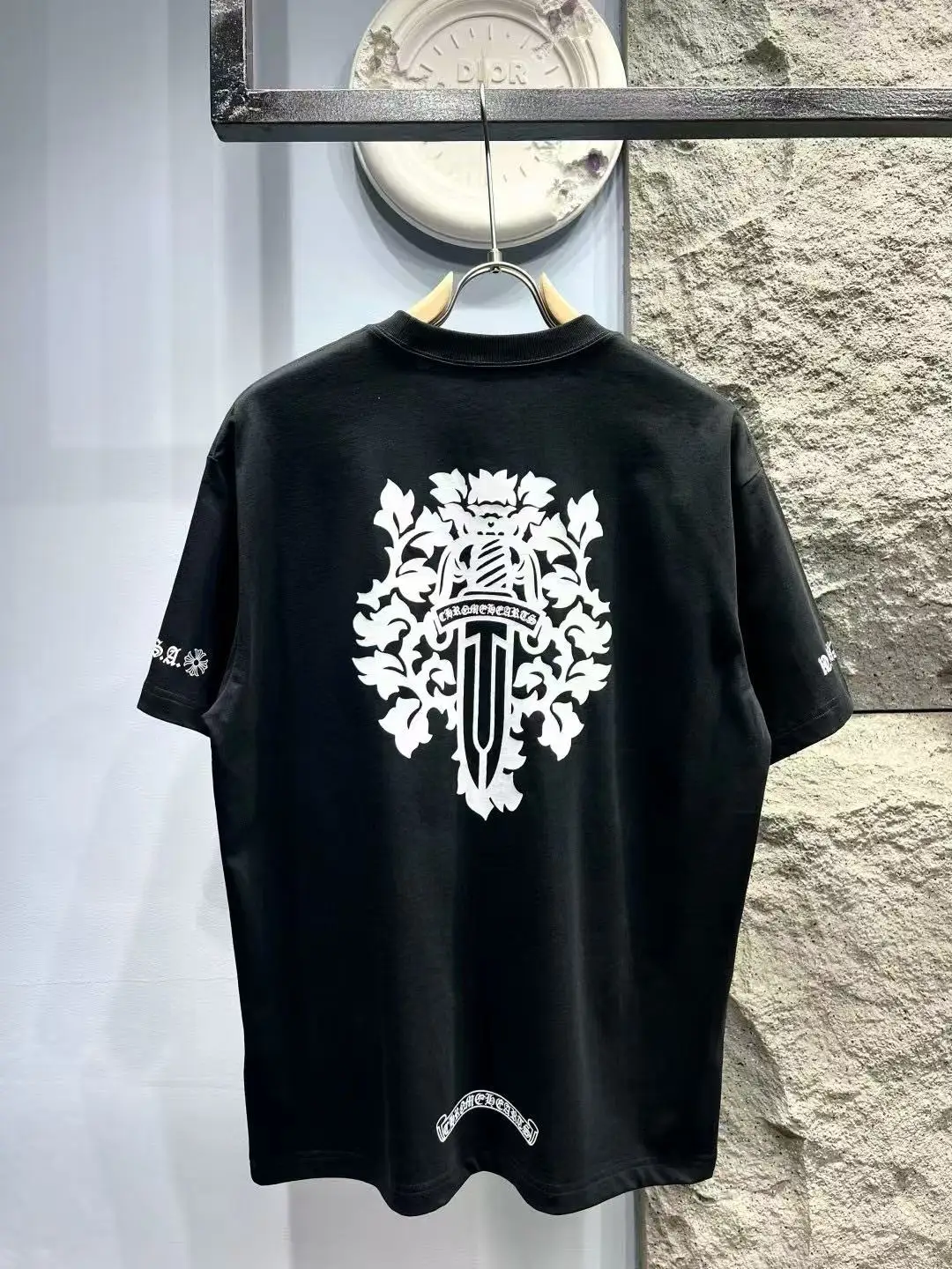 

2025 New Summer Trendy Brand Sanskrit Letter Print Sword Print round Ne Loose ex ort Sve T-irt Cotton Sweat Abso...