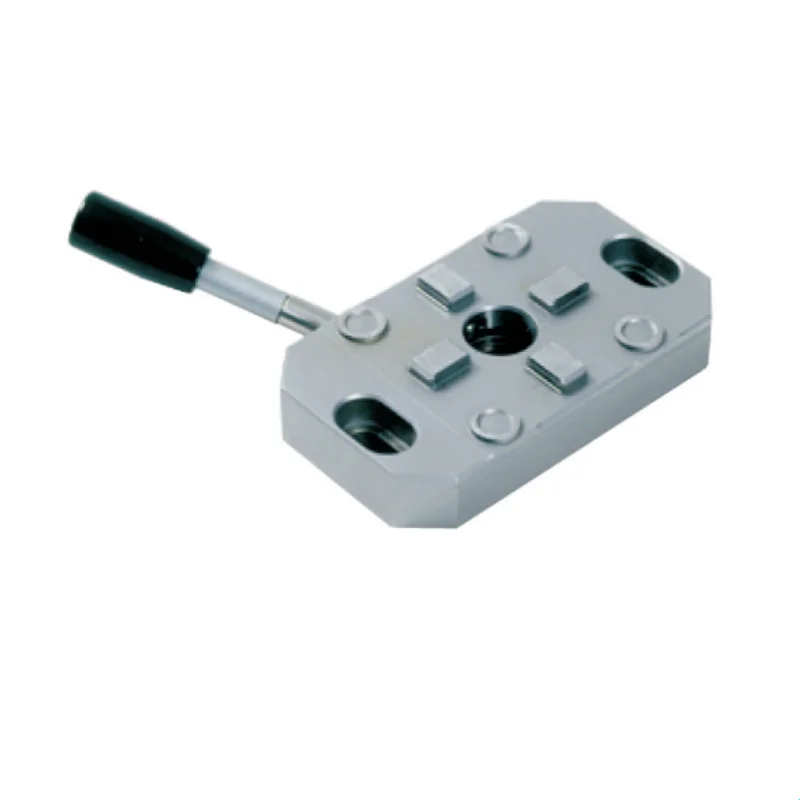

Manual chuck with lever for Macro 3M-602.27 EWORA/3R EDM tooling fixture