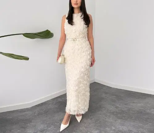 

Summer 2025 Round Neck Sleeveless Pleated Elegant Dress with Rose Decal Decoration, Fashionable and Elegant Women's Dress