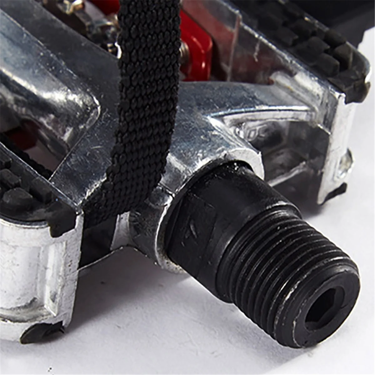 Pedali SPD per Spin Bike con gabbie per dita per pedali con Clip Shimano pedali per piattaforma da ciclismo per esercizi Indoor 9/16 pollici