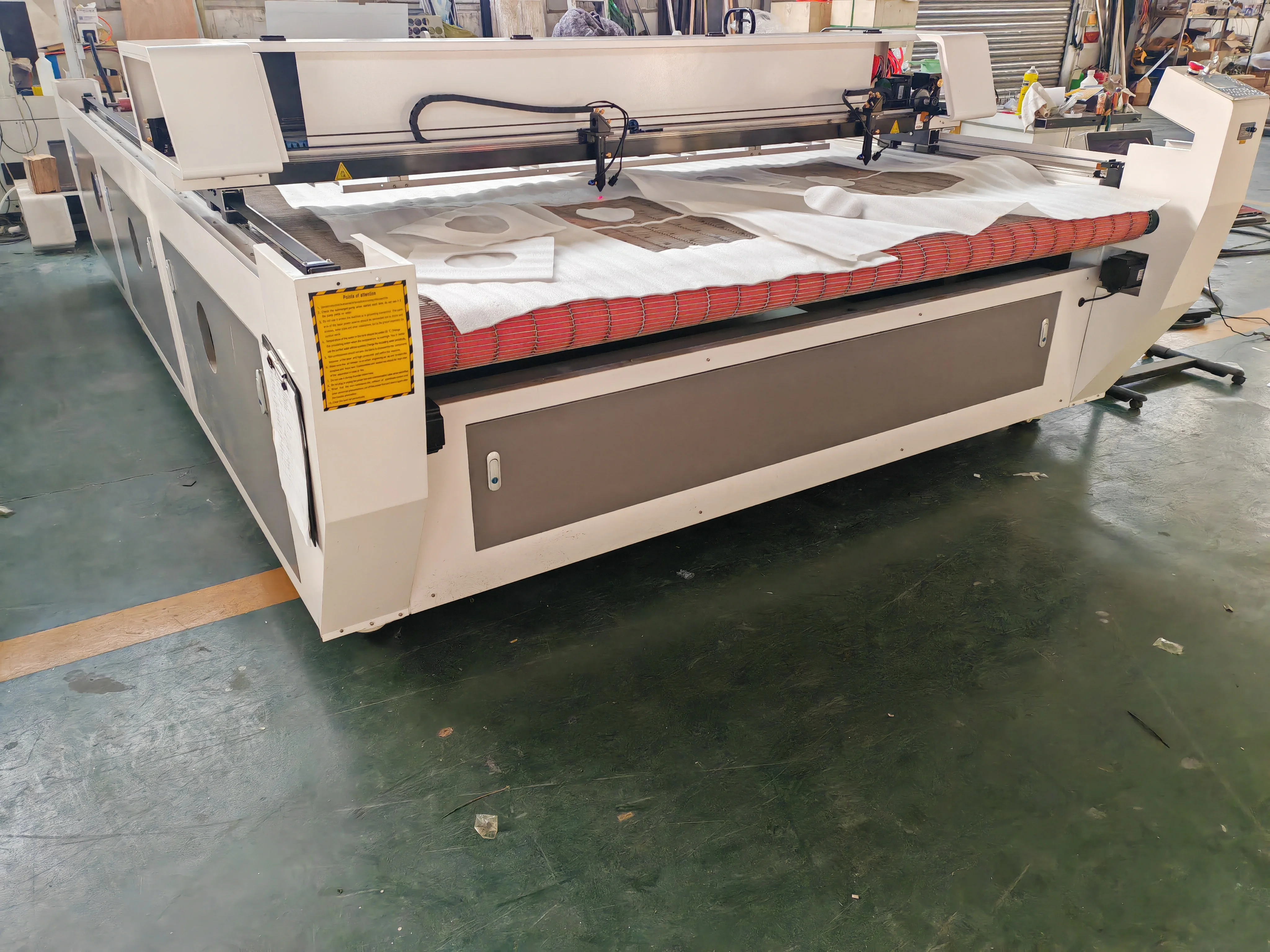 Big Size Fabric Jeans Cloth Textile Laser Cutter Co2 Laser Cutting Machine for Sale