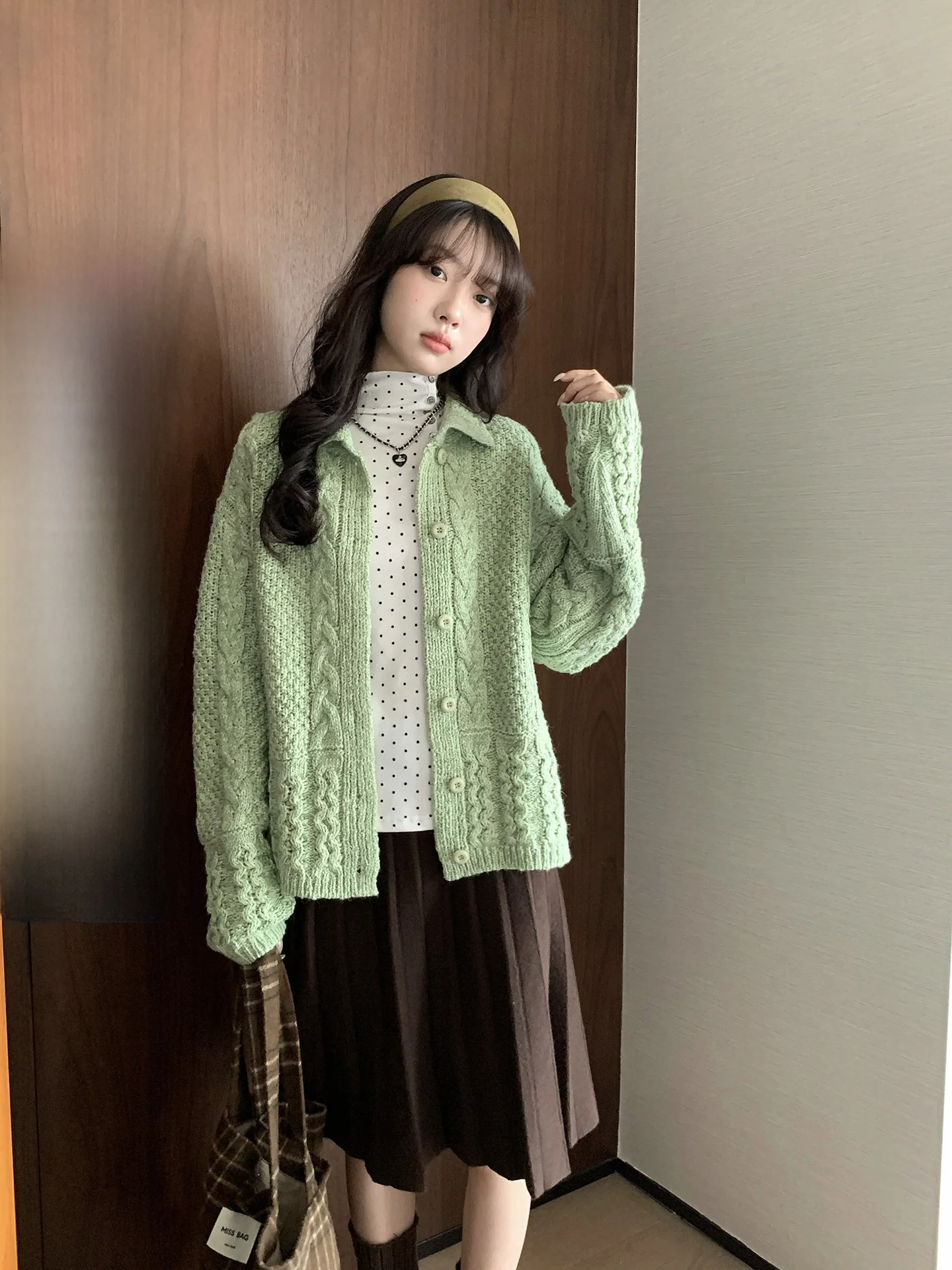 

Holli Korean Sle Thi Knitted Loose Sweater with Collar Twist Autumn Winter New Arrival Women's Faion Warm Cardigan