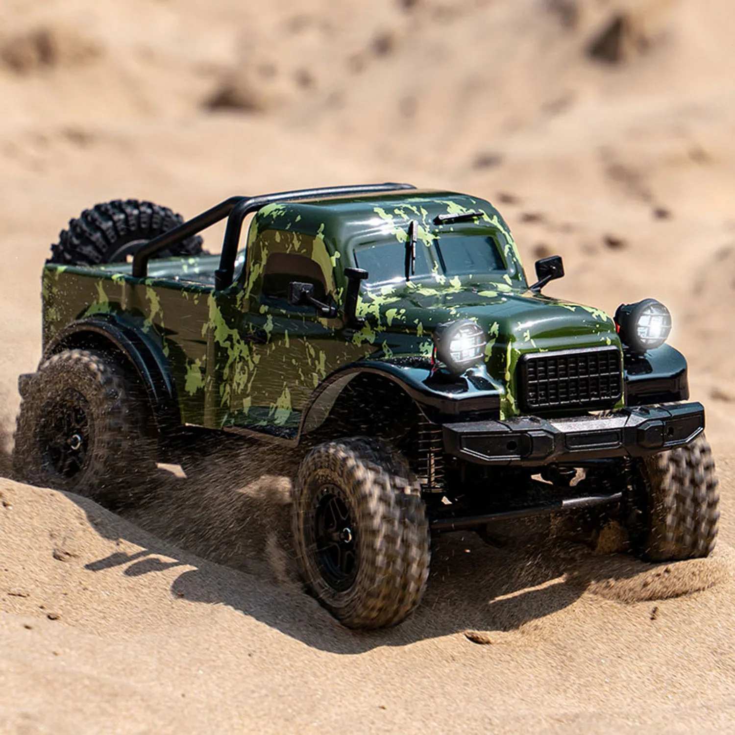 

1/18 RC Off Road Vehicle C8813 4*4 с дистанционным управлением Моделирование пикапа Альпинистский автомобиль RTR Матовый двигатель Водонепроницаемая игрушка ESC