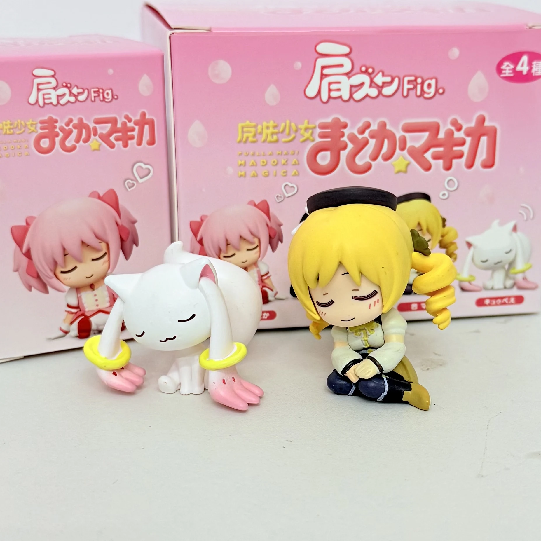 Madoka Sleeping Shoulder Mini Figure, Gashapon Model Gift