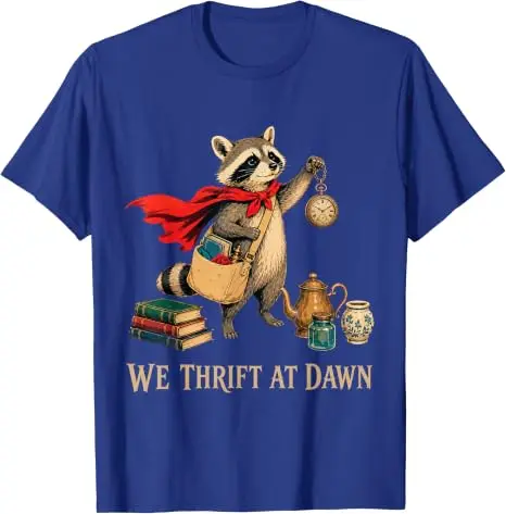 We Thrift At Dawn Thrifting Lover Mittelalterliches Waschbär-T-Shirt Y2k Antik-Sammler Schatzsucher Grafik-Bekleidung Vintage-T-Shirt – Detail 13