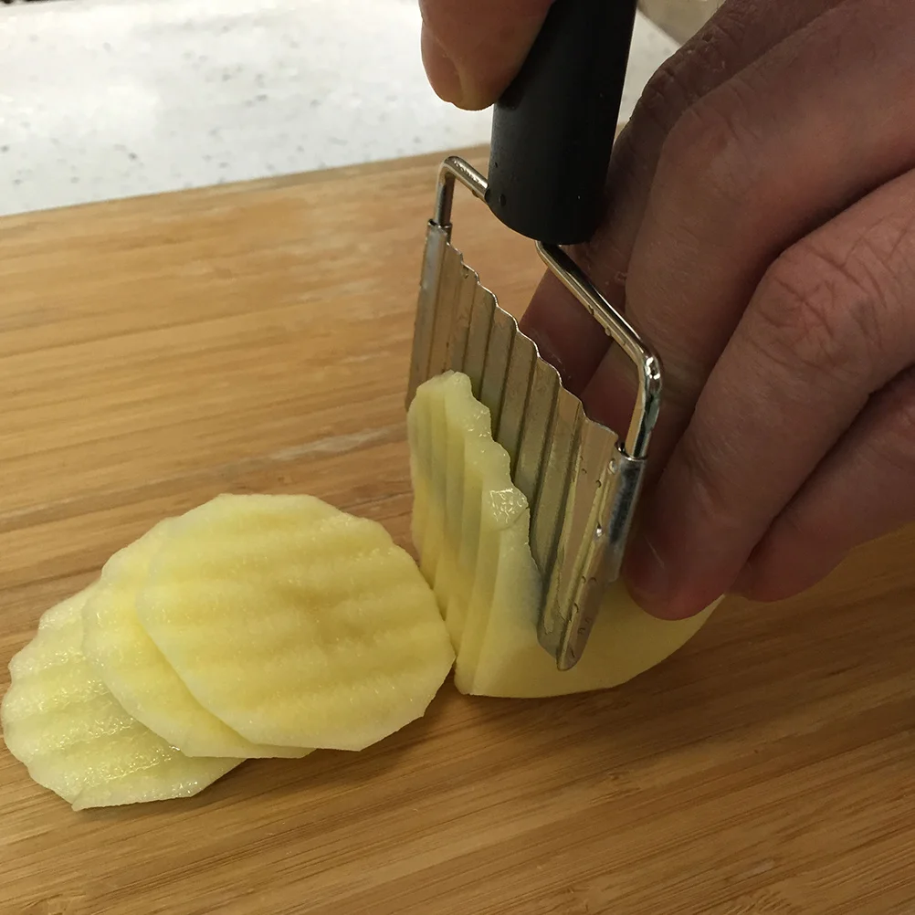 

Crinkle Cutters Stainless Steel Vegetable Potato French Fry Slicer Wavy Knife for Fruits Salad Mushroom Slicing
