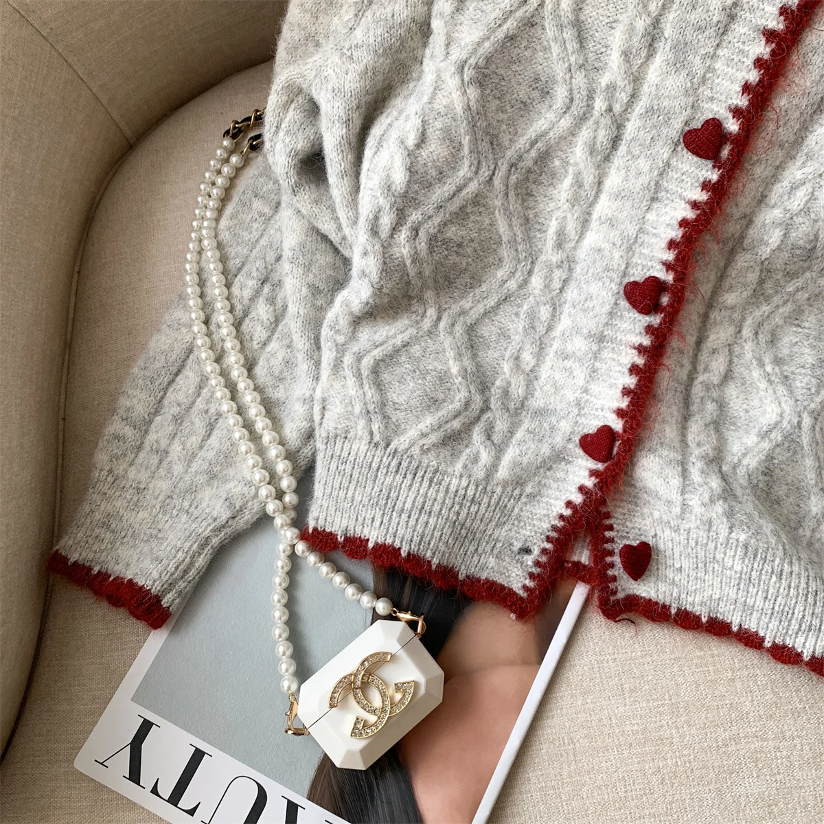 Giacca da donna in maglione caldo ispessito con bottoni d'amore stile delicato con risvolto francese grigio da donna Top cardigan allentato in maglione autunnale e invernale