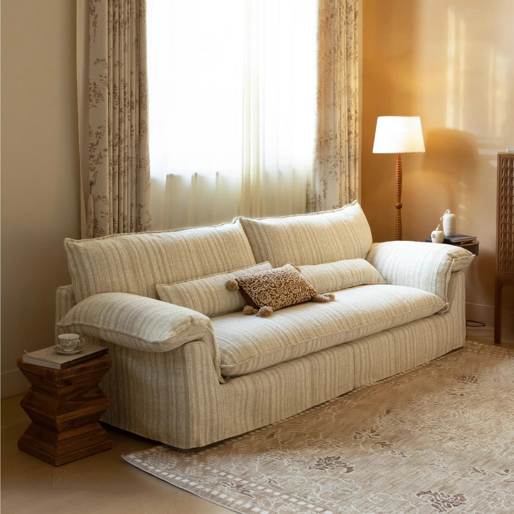 French retro fabric sofa removable and washable antique living room small apartment high-end sofa combination