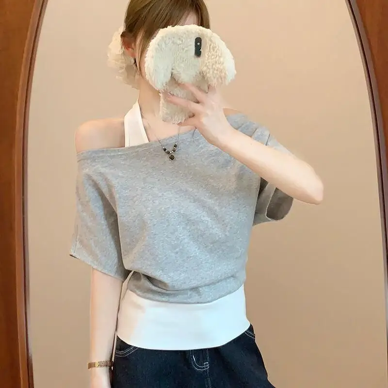 Korean Fashion Spicy Girl Slanted Shoulder T-Shirt Summer Loose Casual Women's Off Shoulder Tops Cute Teenage Short Sleeved Shir