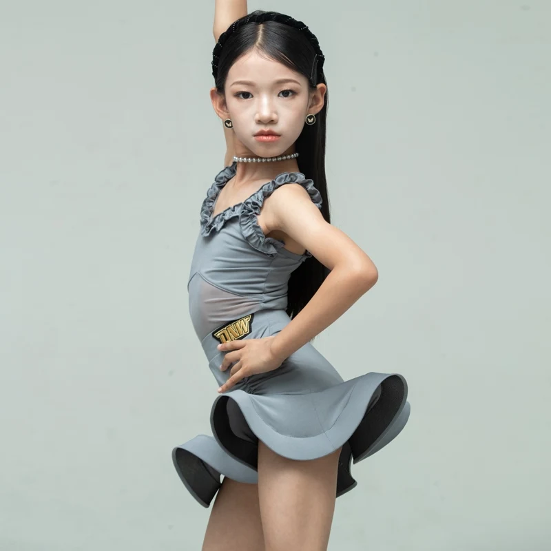 2025 nuevo traje de baile latino chico verano Rumba Tango vestido de actuación gris sin mangas Ropa de baile Top falda conjunto ropa de práctica 1802