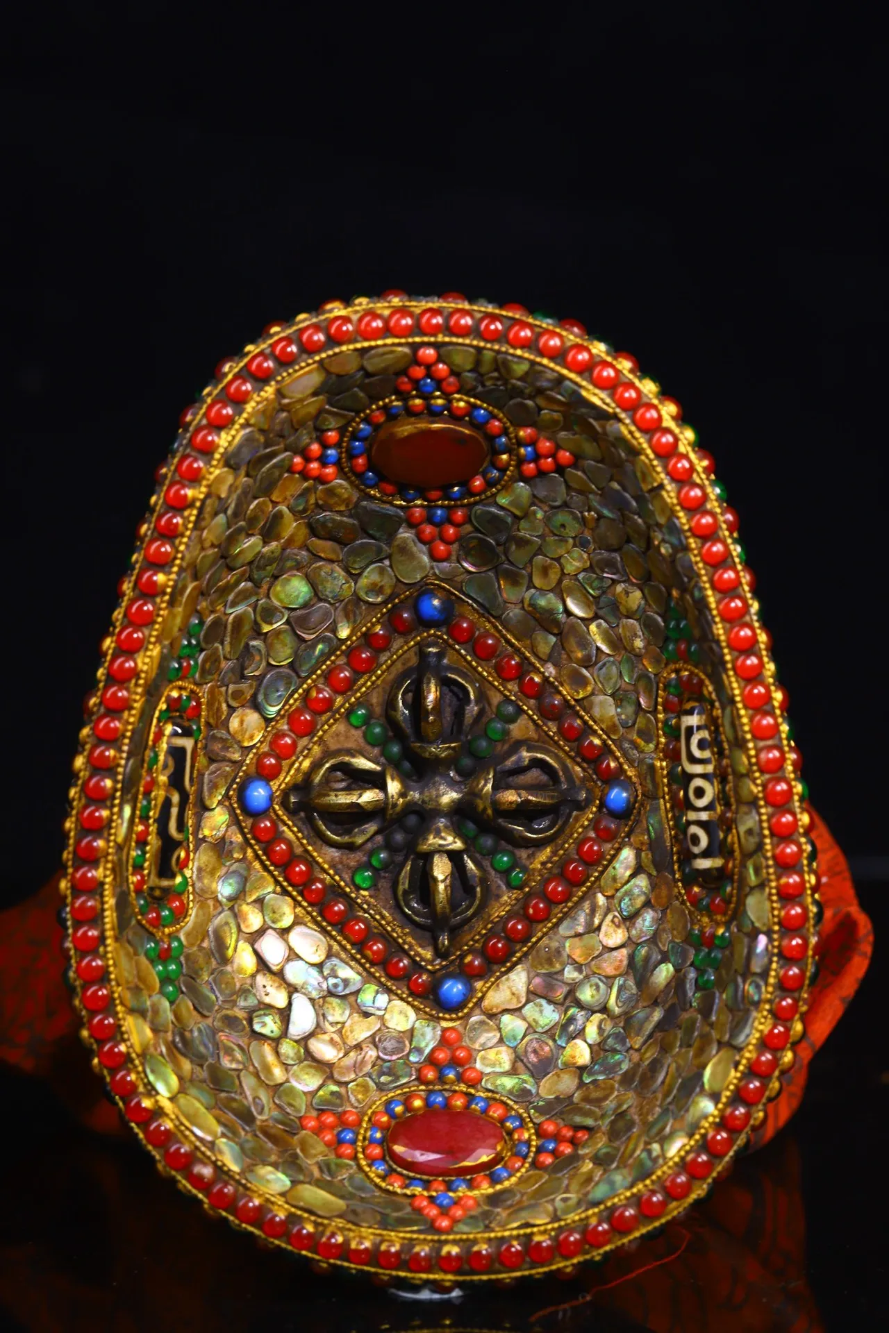 

7"Nepalese folk Old Kapala Skull Cup Gem gZi Beads Shell Green Tara Buddha Kapala Skull Cup Bowl Worship Hall