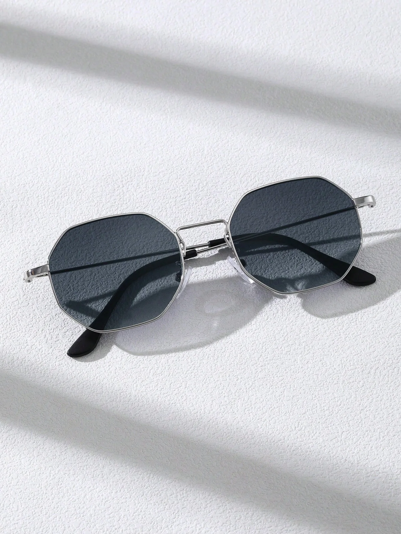 1 Stück Herren-Brille mit klassischem geometrischem Metallrahmen, silberfarben, modische Brille für Outdoor-Radfahren, Angeln, tägliches Zubehör – Detail 2